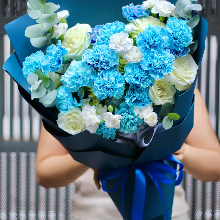 POEM FLOWERS - Hoa cẩm chướng xanh - Bó hoa hồng mix cẩm chướng xanh biển