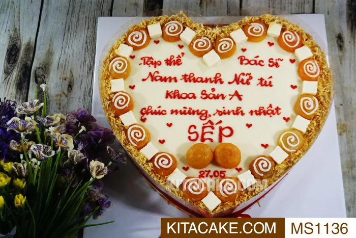Bánh sinh nhật mặn trái tim - Tập thể bác sĩ nam thanh nữ tú khoa sản A  chúc mừng sinh nhật SẾP MS1136