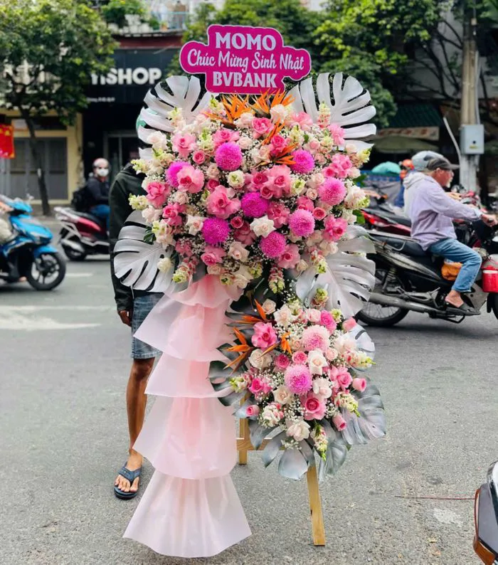 Hoa Mừng Tất Niên Công Ty