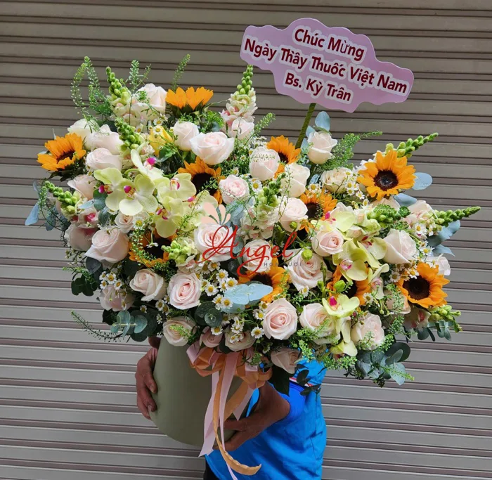 lẵng hoa chúc mừng sinh nhật công ty