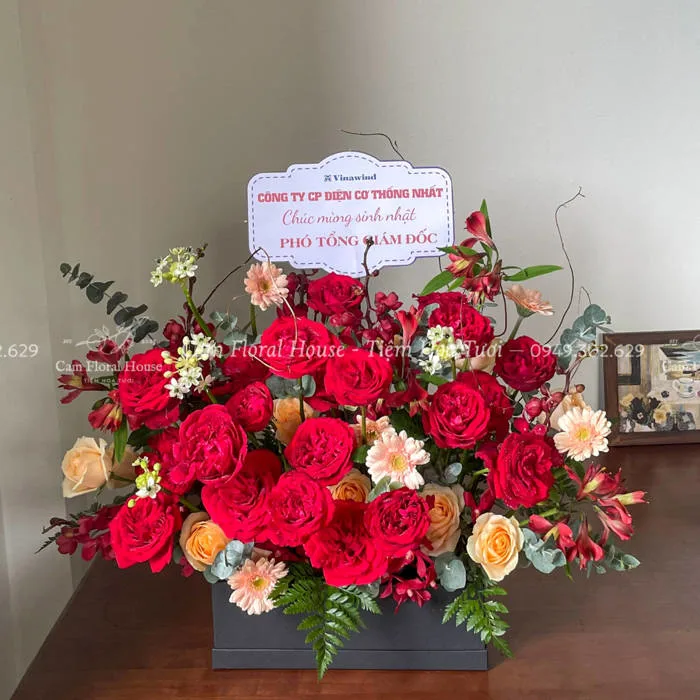 Lẵng Hoa Chúc Mừng Sinh Nhật Sếp Mệnh Hoả Đẳng Cấp | Cam Floral House