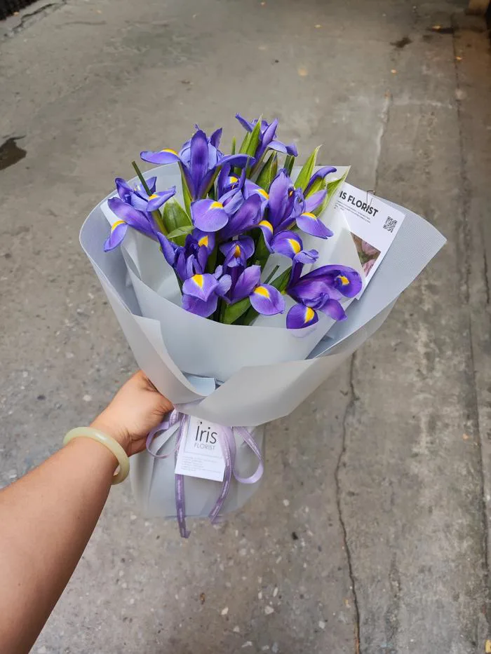 Bó hoa Diên vĩ tím (Iris) - Size S | Iris Florist - Tiệm hoa tươi