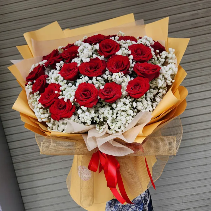 Bó hoa hồng đỏ đơn giản giá rẻ tphcm
