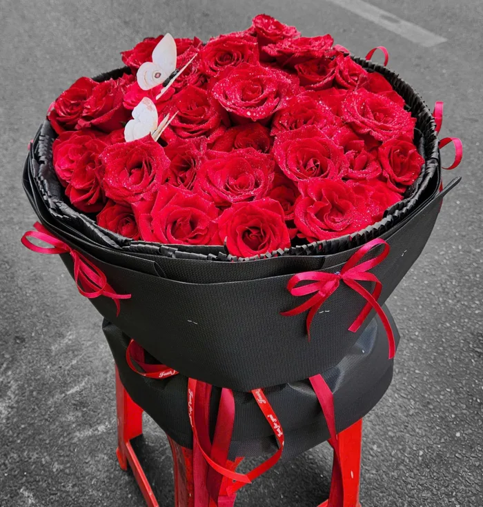 bó hoa hồng đỏ tròn