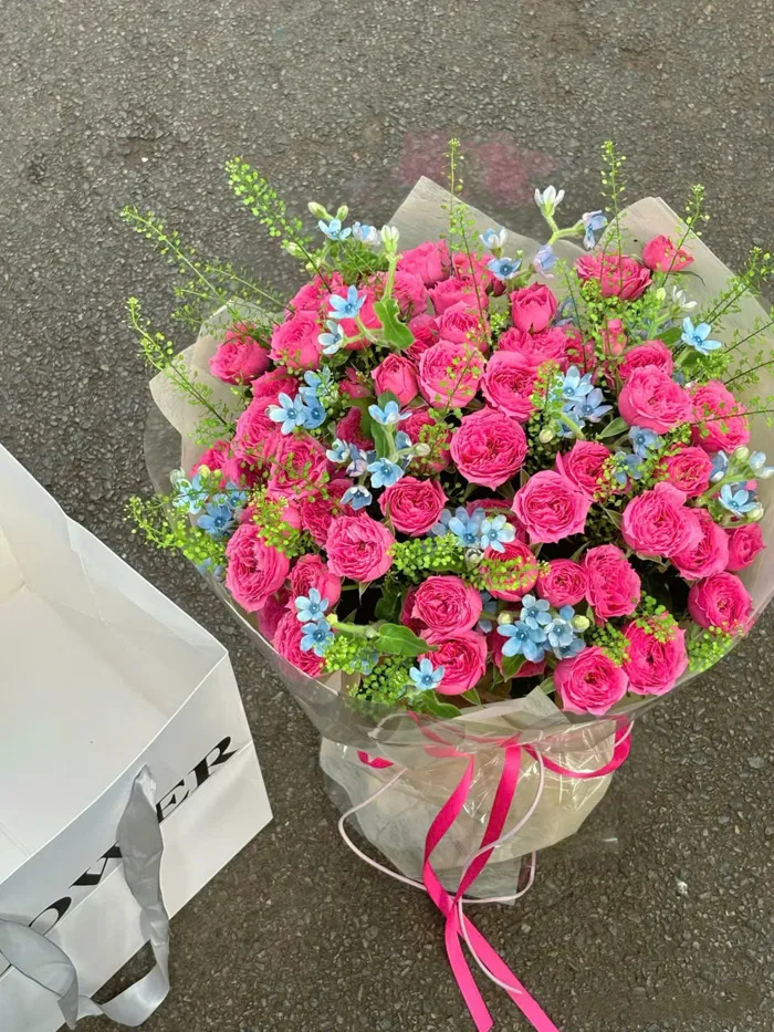 Bó hoa hồng chùm Sophia - Gửi Em Thương Mến - B27832156