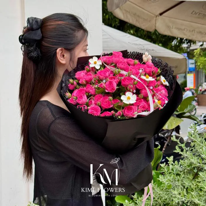 Bó Hoa Hồng Chùm Sophia Ngọt Ngào _ Shop Hoa Tươi HCM Chỉ Từ 100K  Hoanhapkimi.com
