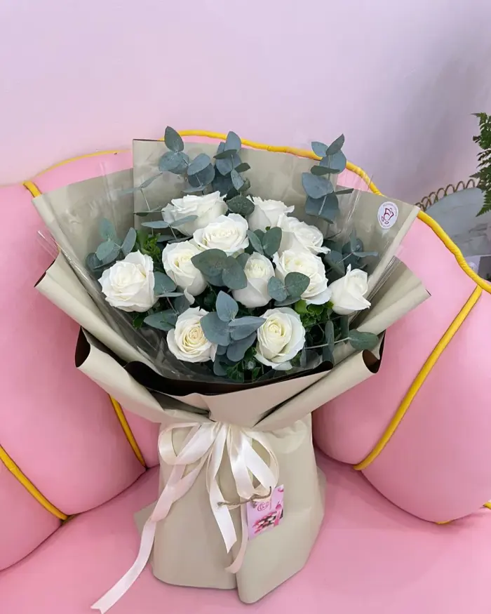 Bó Hoa Hồng Trắng Đẹp Giá Chỉ Từ 400K - Giao Miễn Phí