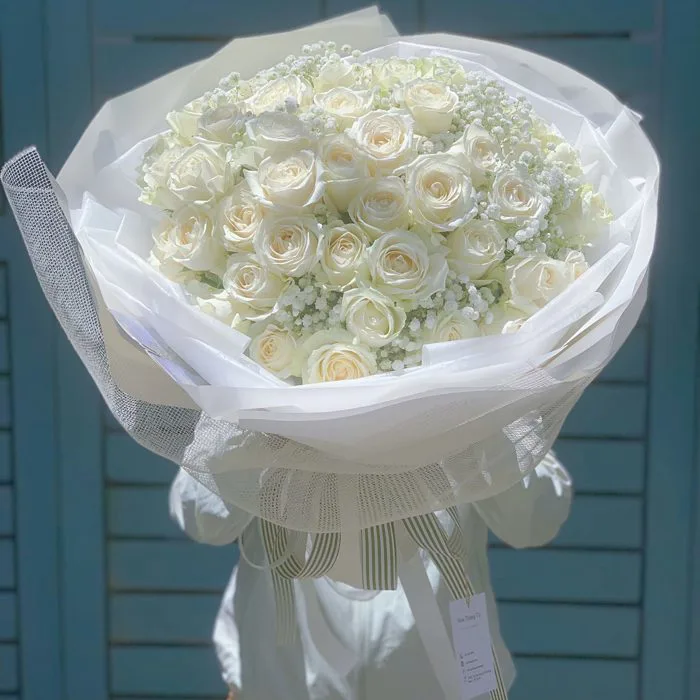 Bó Hoa hồng trắng, full trắng