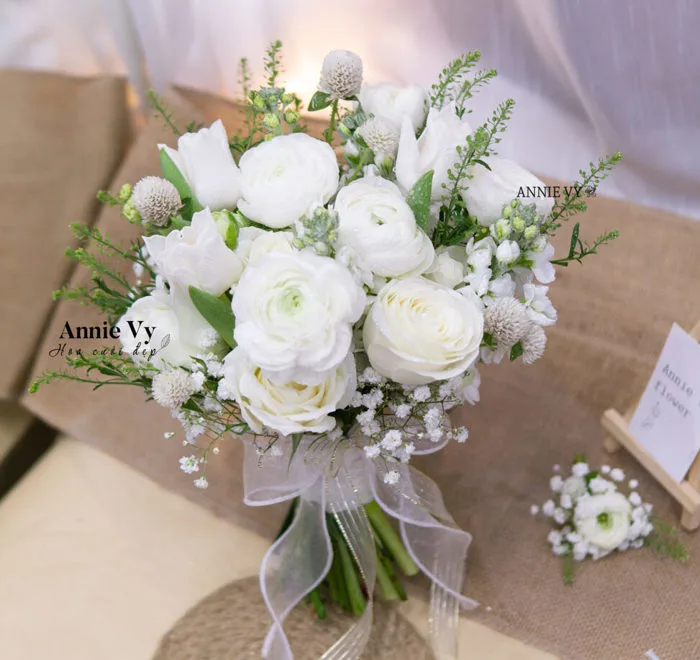 Hoa Cưới Mao Lương Trắng mix Tulip Trắng E721