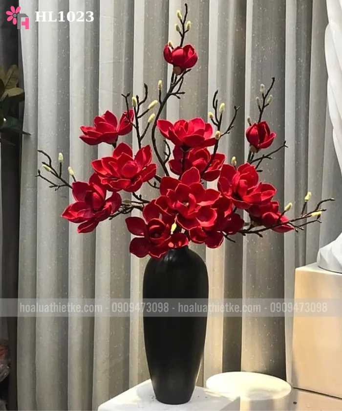 Bình Hoa Mộc Lan Đỏ HL1023 - Hoa Lụa Thiết Kế