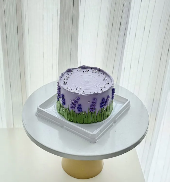 BÁNH VẼ HOA LAVENDER-HOA OẢI HƯƠNG - DaisyDolce