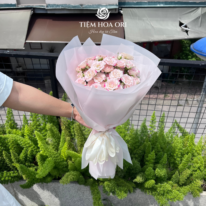 Bó Hoa Phăng Tone Nhẹ Nhàng 30 Bông | Tiệm Hoa Ori
