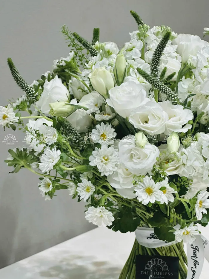 Hoa Cưới Phi Yến Trắng mix H007 - The Time Less Flowers
