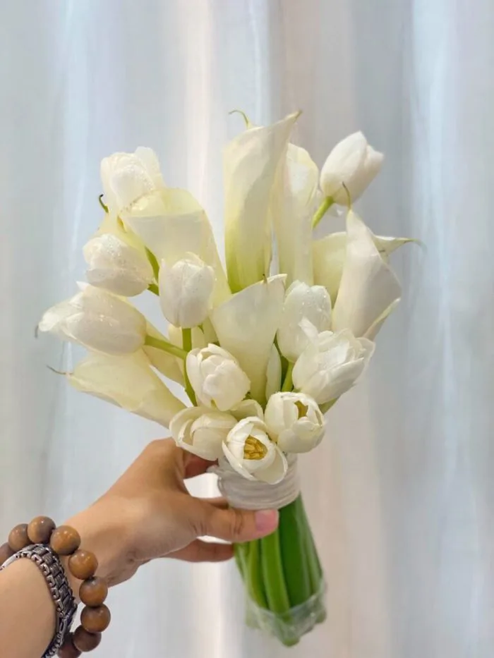 Tổng Hợp Mẫu Hoa Rum Cưới (Calla Lily) Cầm Tay Cô Dâu Đẹp