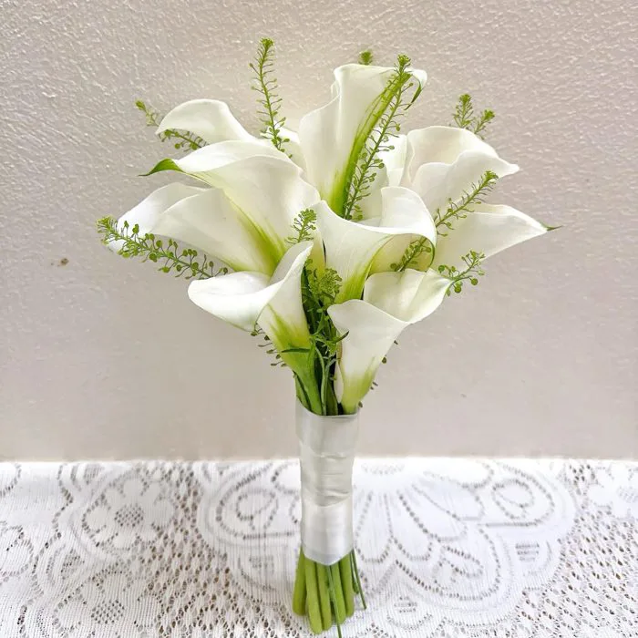 Hoa Cô Dâu Hoa Rum Trắng