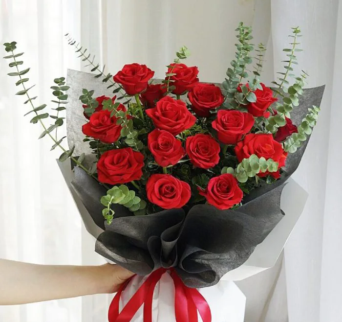 Hướng dẫn chọn hoa sinh nhật cho nam giới đẹp, ý nghĩa, ấn tượng nhất -  FLoLi