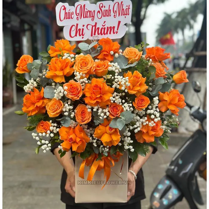 CHỌN HOA SINH NHẬT TẶNG NGƯỜI LỚN TUỔI NHƯ THẾ NÀO CHO PHÙ HỢP ?