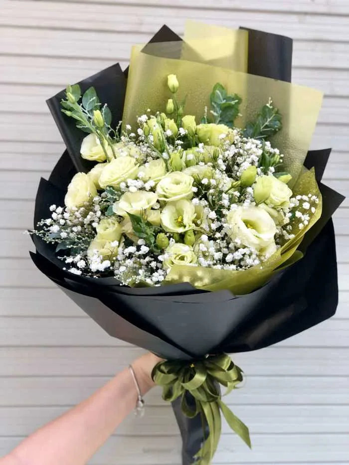 Gợi ý mua hoa sinh nhật người lớn tuổi tinh tế