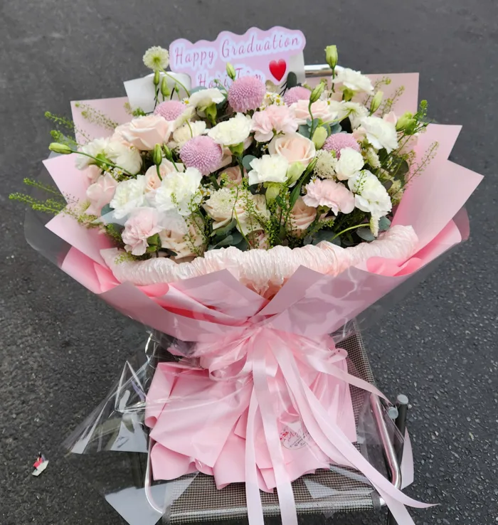 bó hoa tặng sinh nhật sếp nữ yêu kiều