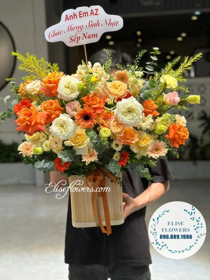 Mẫu hoa tặng cô giáo ngày 20-10 đẹp. Giỏ hoa tặng cô giáo ngày 20-10