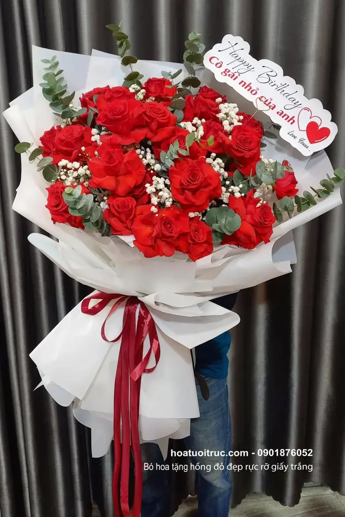 Bó hoa sinh nhật hồng đỏ rực rỡ • Bó hoa tặng hoa hồng đỏ