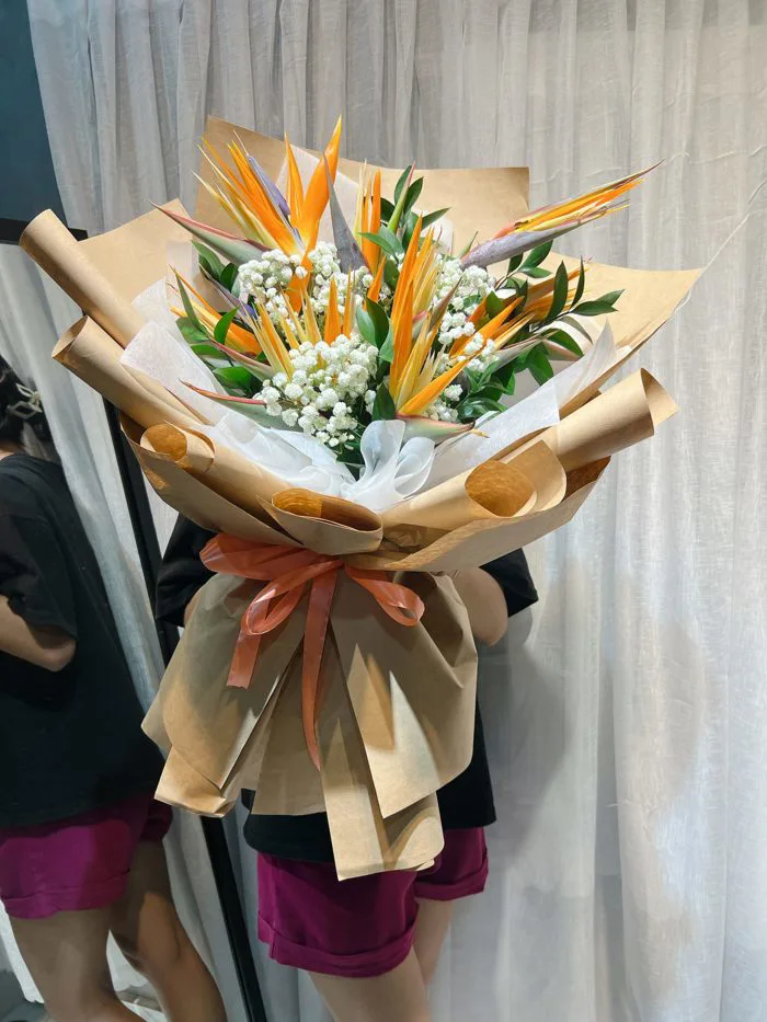 bó hoa thiết kế với hoa thiên điểu - Shop hoa tươi TPHCM | điện hoa online  giá rẻ Qflower