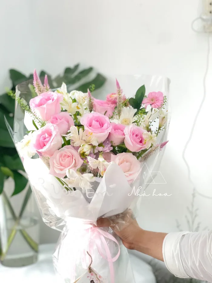 BÓ HOA HỒNG PASTEL MIX THUỶ TIÊN - Website Nhà Hoa