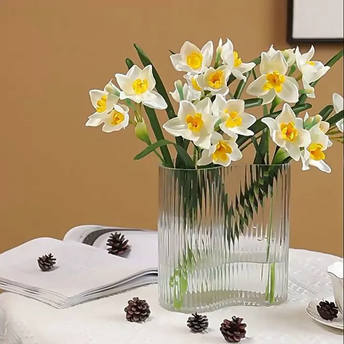 Hoa Giả Hoa Thuỷ Tiên Giống Thật Cành 46Cm Gồm 3 Hoa 4 Nụ Trang Trí Nhà Cửa  Decor Phòng Homestay Phụ Kiện Chụp Hình Hoa Giả Thủy Tiên Màu Trắng Nhuỵ