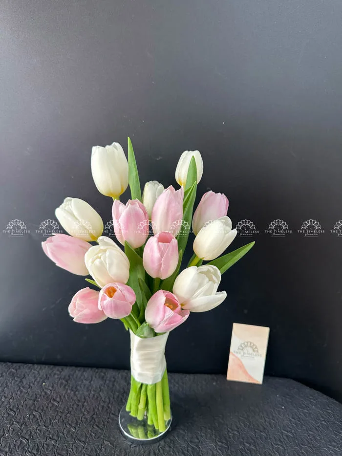 Hoa Cưới 15 Hoa Tulip Trắng mix Hồng A176 - The Time Less Flowers