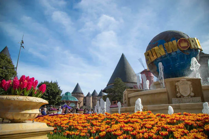 Colourful Tulip Festival in Ba Na Hills - Danang Fantasticity - Da Nang  City Tourism Information Portal