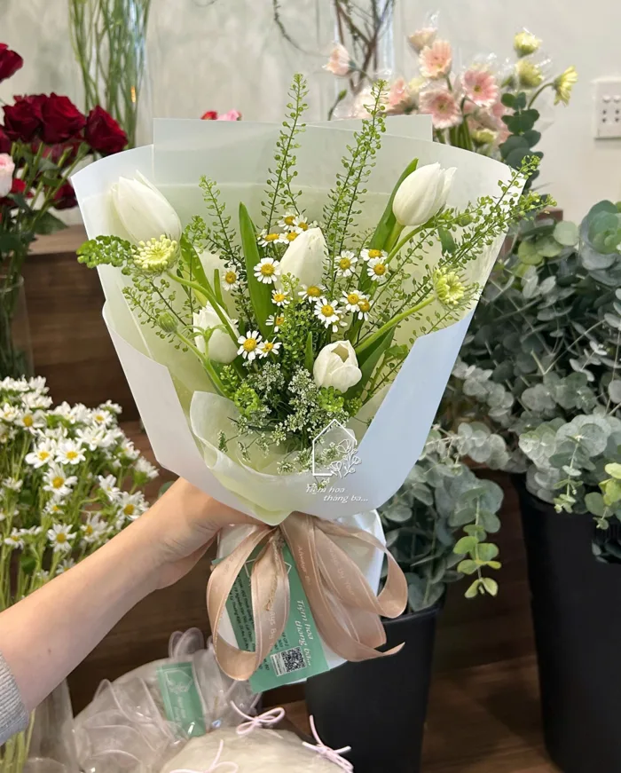 Bó Hoa Tulip Trắng - Thanh Khiết & Nhẹ Nhàng