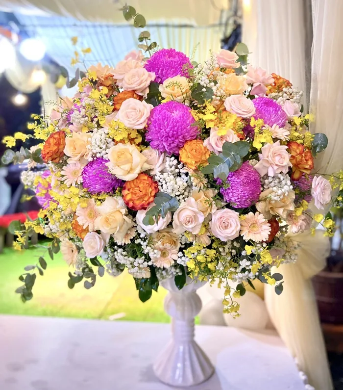 Bình hoa tặng sinh nhật đẹp sang trọng