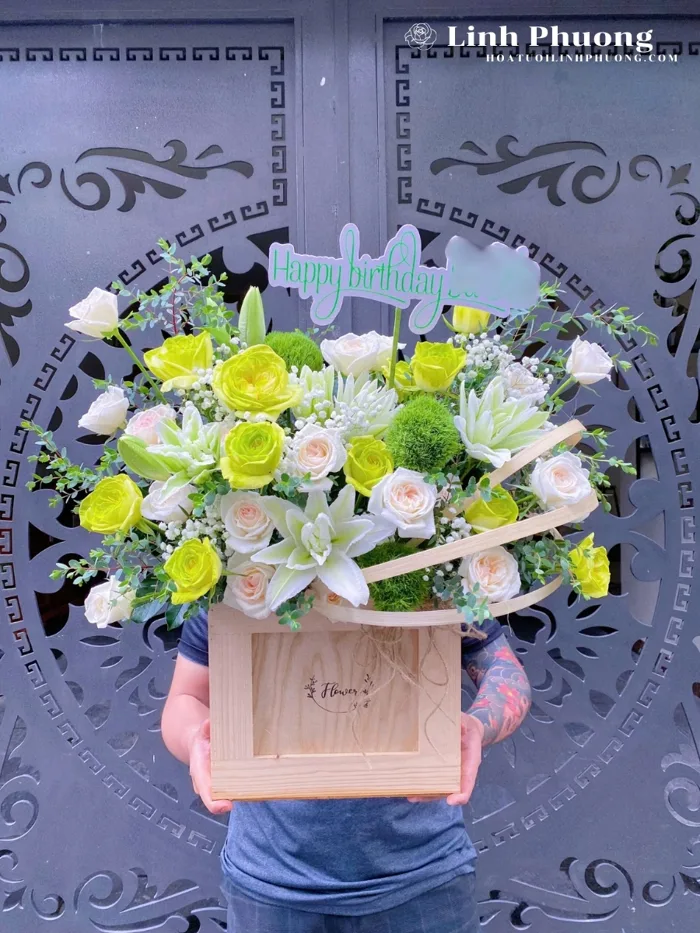 Hộp Để Bàn Hoa Sinh Nhật Tone Xanh Lá