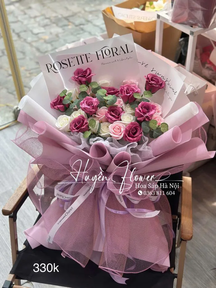 Bó hoa sáp tông tím mix dáng dài - Hoa Sáp Hà Nội - Huyền Flower