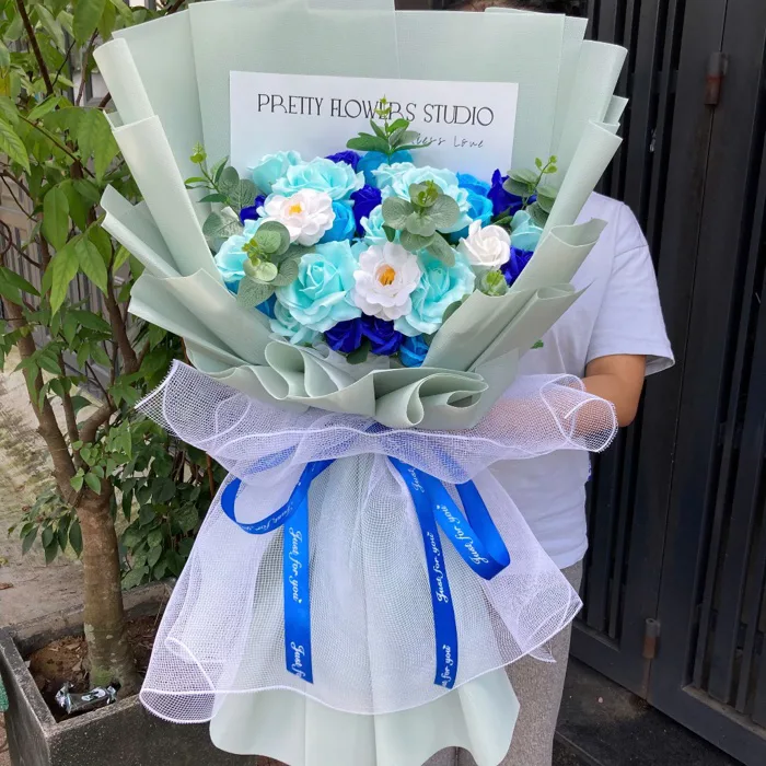 Hồ Chí Minh) Bó Hoa 30 Bông Hồng Sáp Thơm Mix Lá Gói Dáng Dài Tặng Người  Yêu, bạn Gái, Hoa Sinh Nhật, Hoa 14/2 , 8/ | Shopee Việt Nam