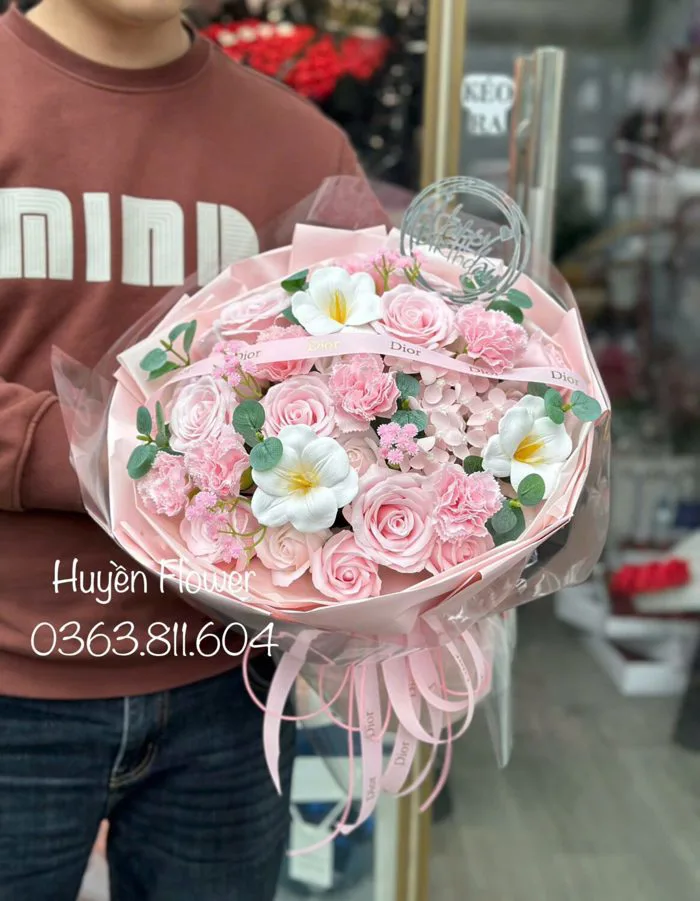 Bó hoa sáp hồng mix dáng tròn ôm - Hoa Sáp Hà Nội - Huyền Flower