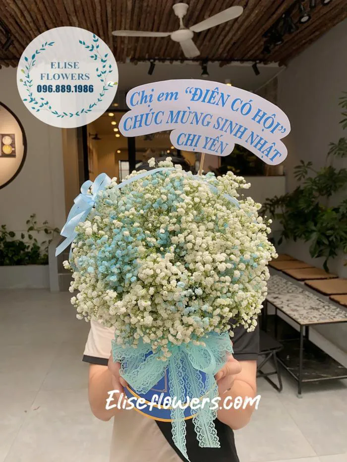 Hộp baby xanh blue mừng sinh nhật bạn bè, đồng nghiệp. Hoa sinh nhật