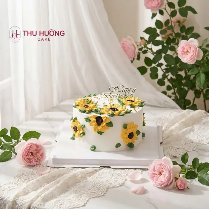 Bánh sinh nhật trang trí hoa hướng dương đẹp