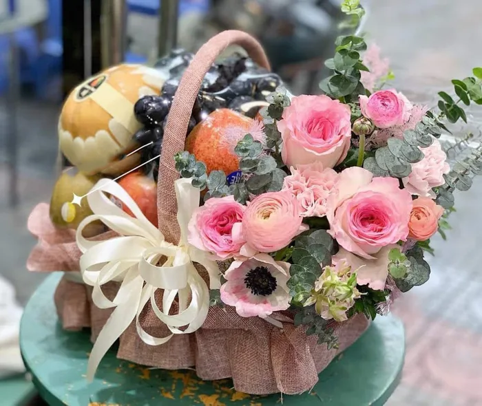 Giỏ trái cây nhập khẩu đẹp mừng sinh nhật mẹ. - Giỏ Trái Cây Nhập Khẩu -  Lẵng hoa quả tươi
