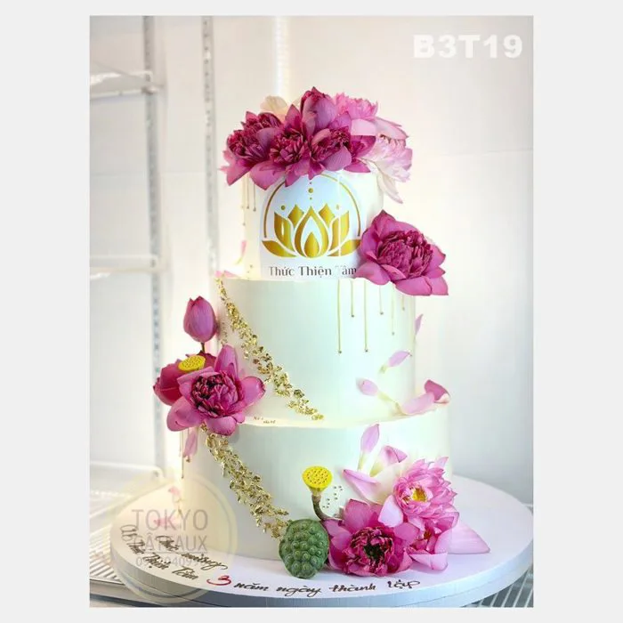 B3T19 - Bánh sinh nhật Hoa Sen sz20/30/40