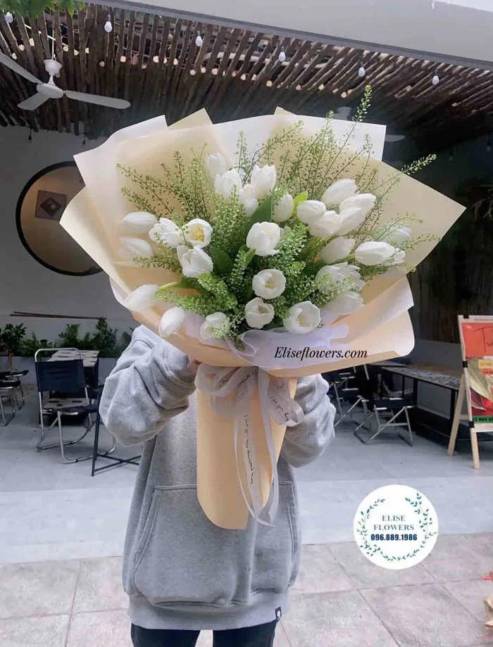 Bó hoa Tulip trắng tinh khôi | Hoa sinh nhật đẹp ở Cầu Giấy Hà Nội