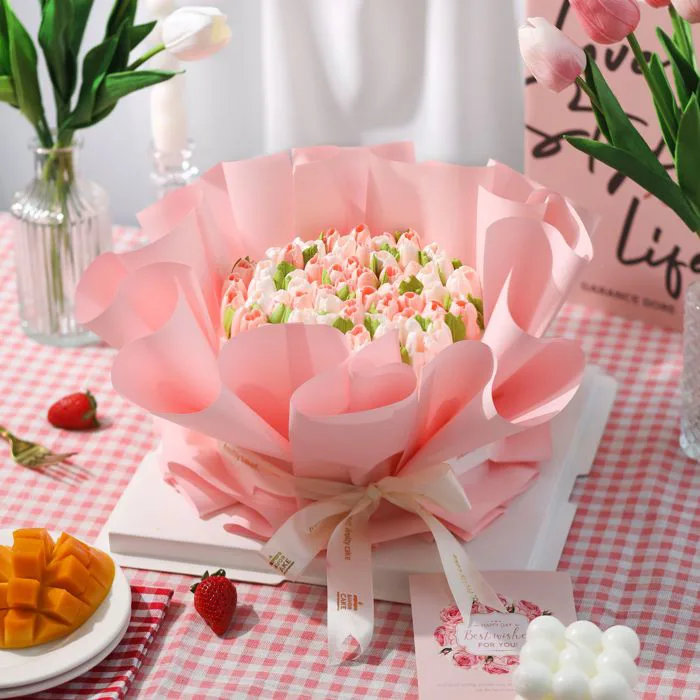 Bánh kem Bó hoa Tulip Hồng - mini Bánh kem Bó hoa Tulip Hồng - mini