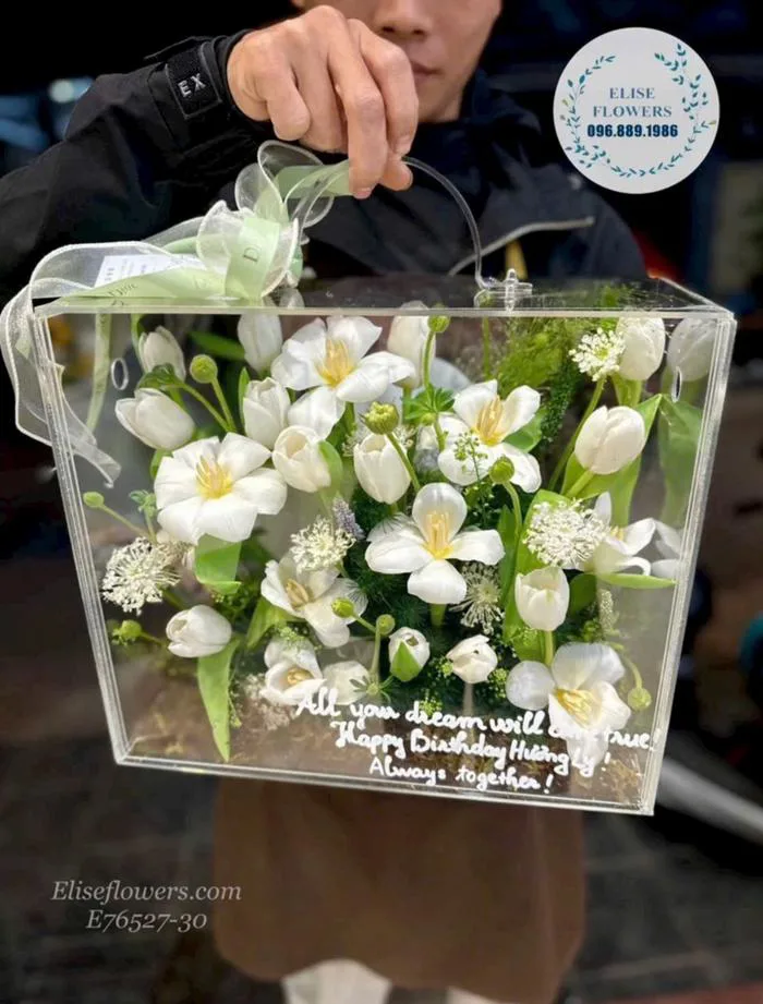Hộp Hoa Mica Tulip Trắng Nhập Khẩu Tặng Sinh Nhật Ở HÀ ĐÔNG