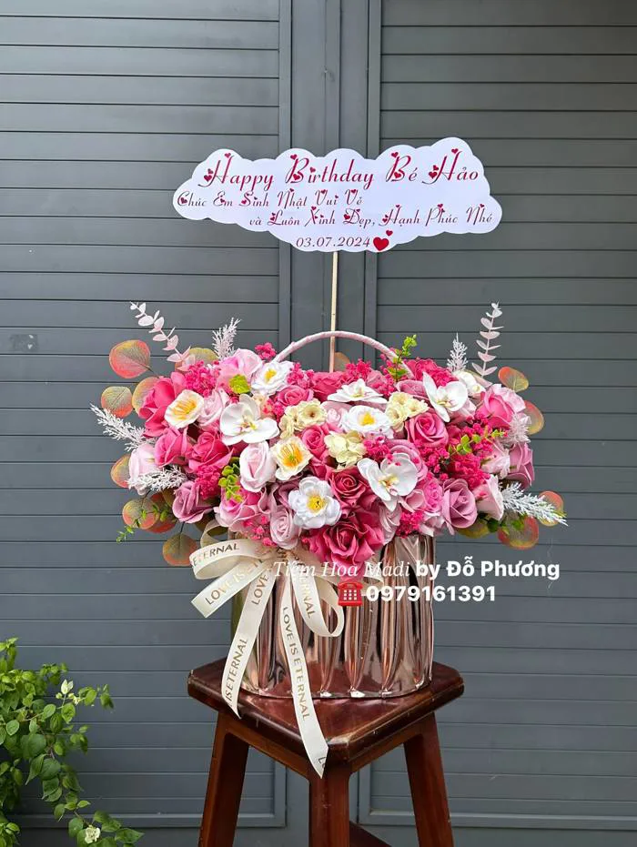 Lẵng Hoa Sinh Nhật Xinh Nhất - Tiệm Hoa Madi